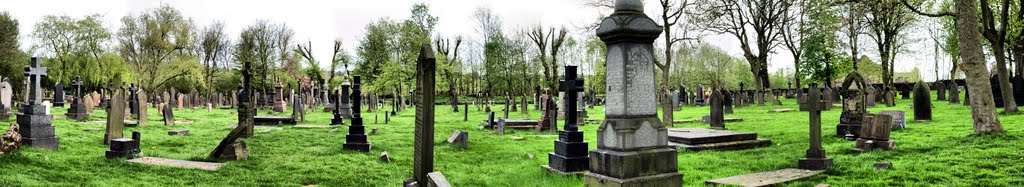 Bury 91 ( panorama na cmentarz w HDR ), Радклифф