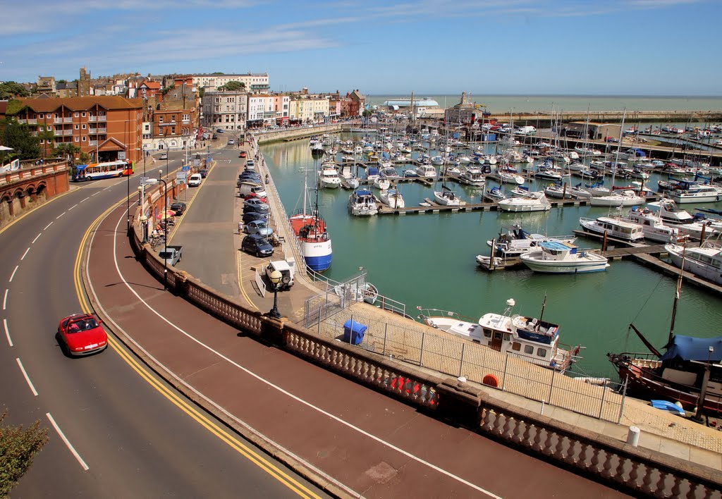 Ramsgate Inner Harbour and Harbour Parade, from Sion Hill, Рамсгейт