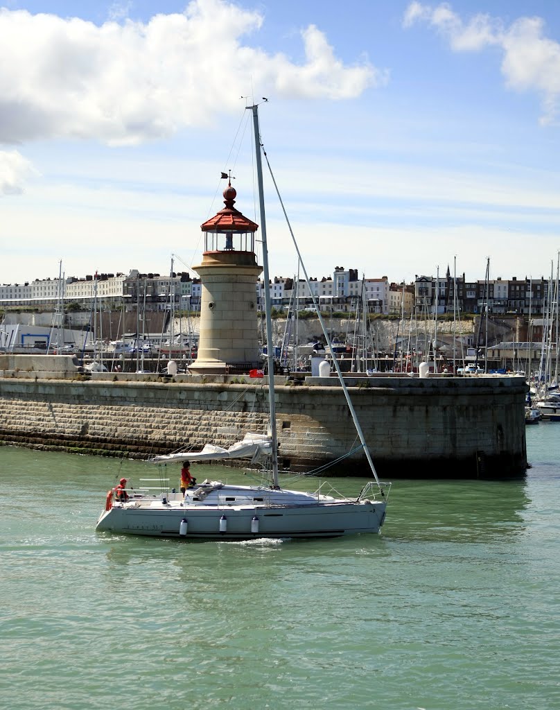 Ramsgate, Western Harbour Arm and Lighthouse, Рамсгейт