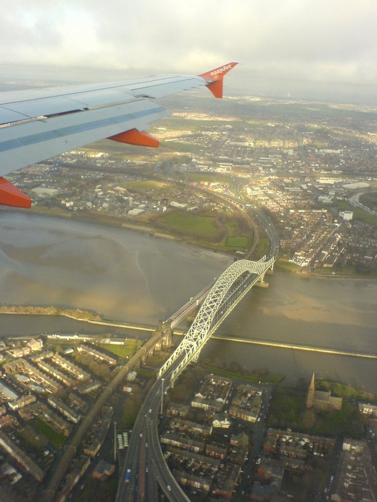 Runcorn / Widnes Bridge from air., Ранкорн