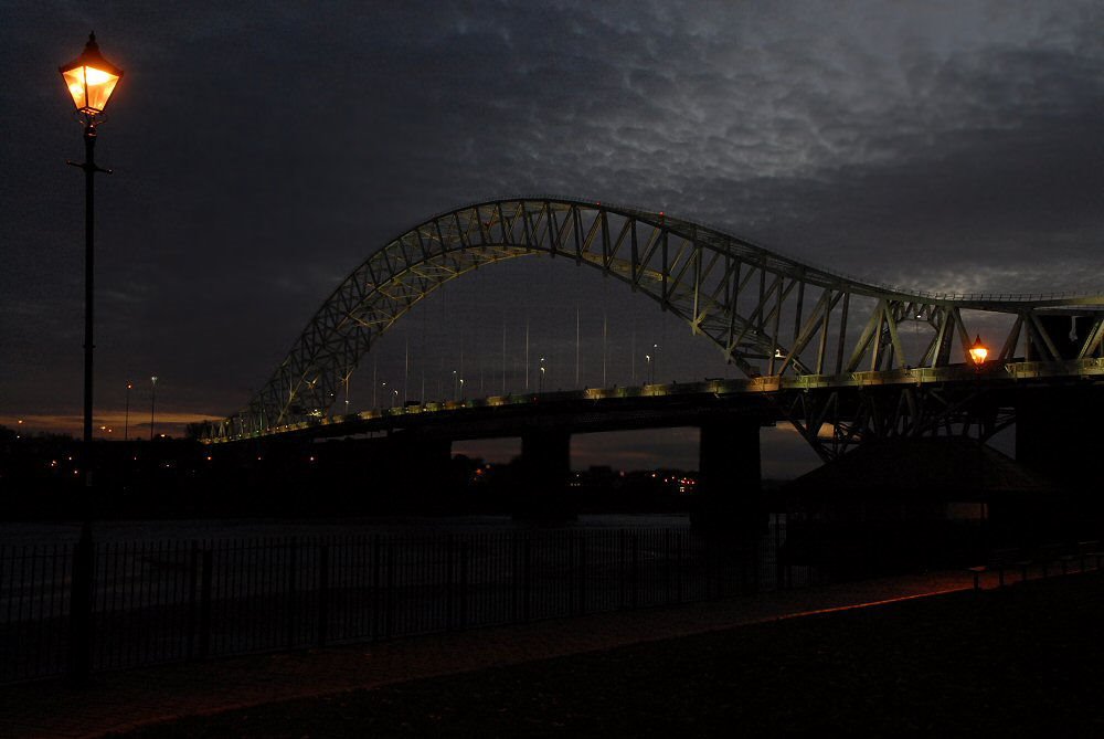 The Bridge at dusk by lamplight, Ранкорн
