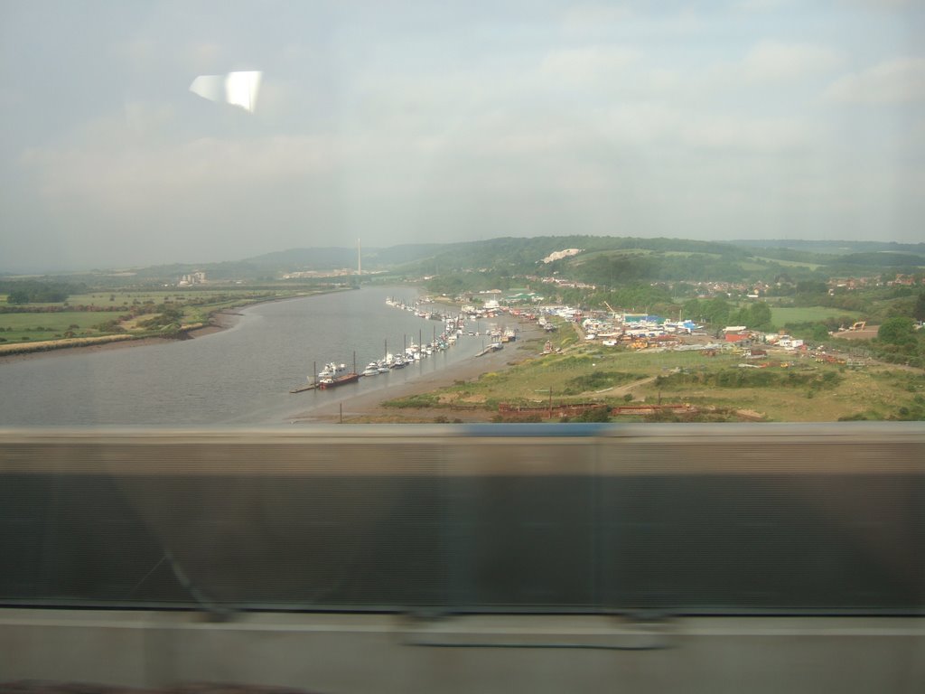 View form Eurostar as it crosses River Medway at Cuxton, Рочестер