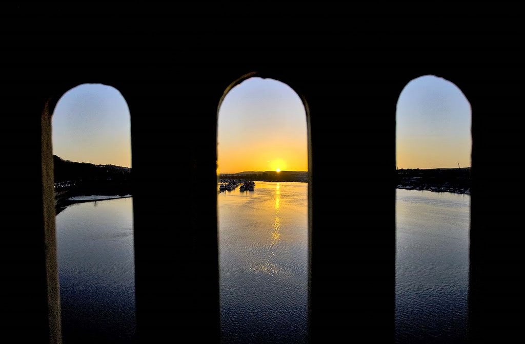 sunset from the Rochester Bridge, Рочестер