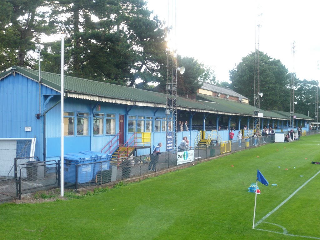 Clarence Park - home of St Albans City Football Club, Сант-Албанс
