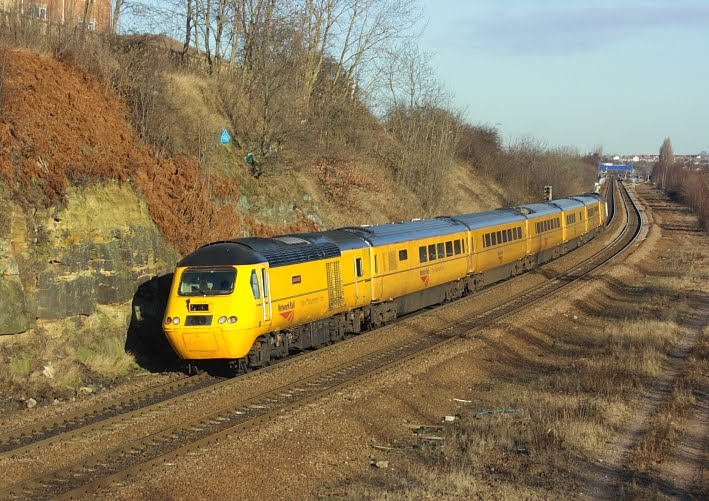 43062 brings up the rear of a Test Train from Derby - Heaton on 30th January 2010, Свинтон