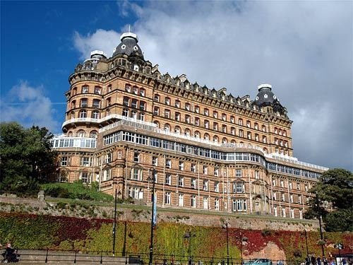 The Famous Grand Hotel, Скарборо