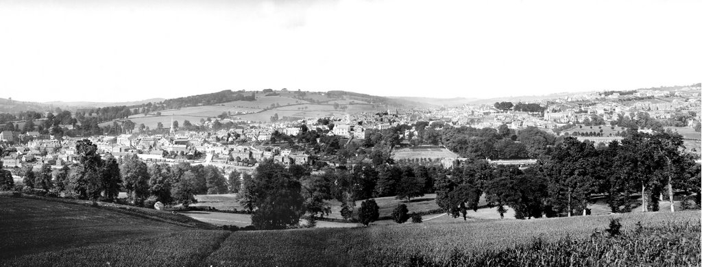 Stroud about 1896 from Rodborough Common, Строуд