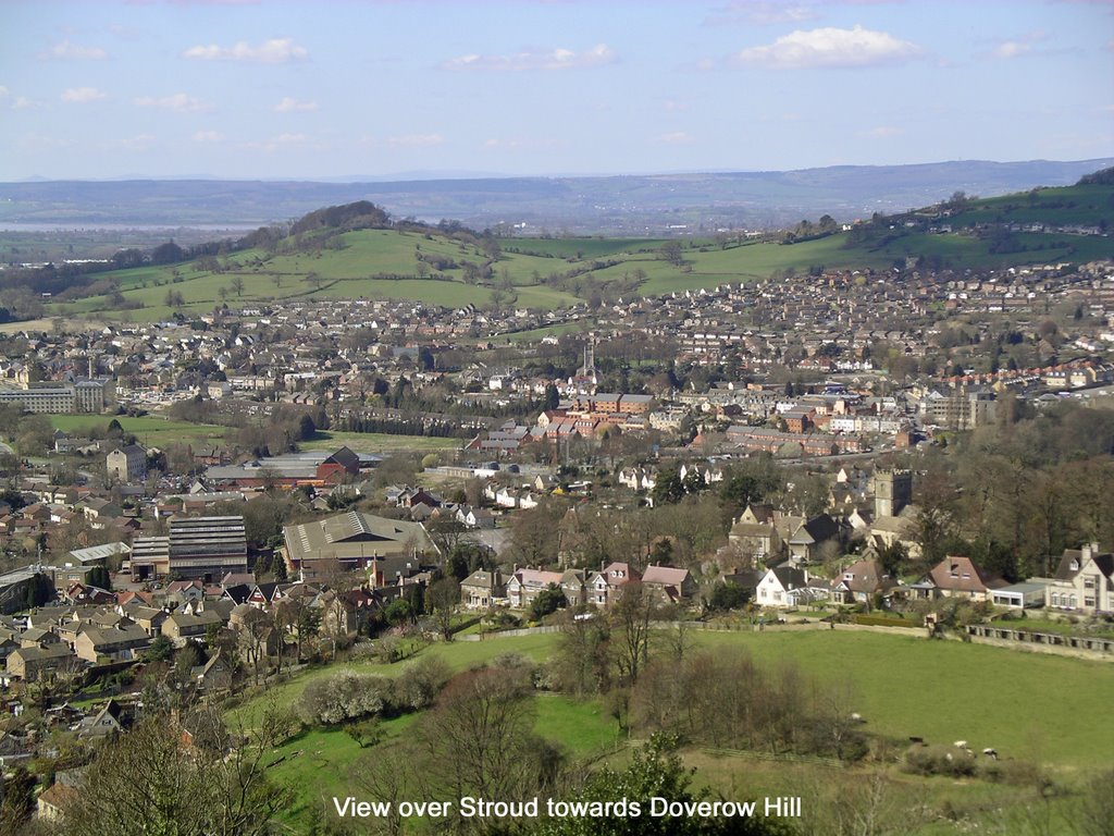 View over Stroud towards Doverow Hill, Строуд
