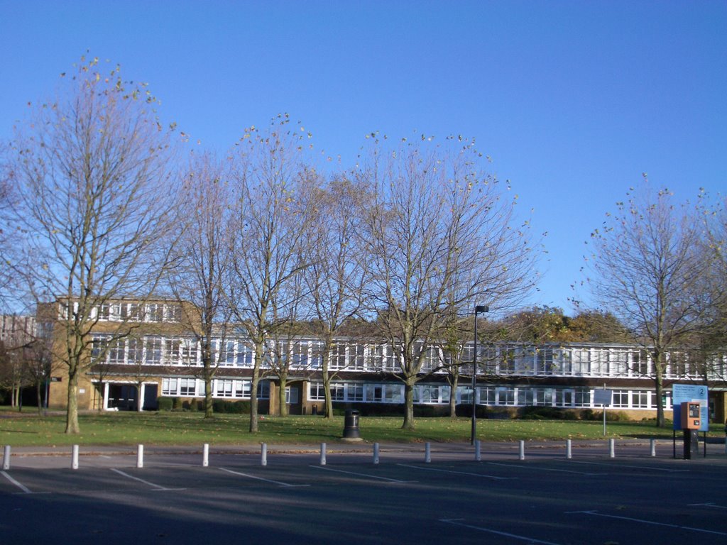 Hutton Block in college lane campus University of Hertfordshire, Хатфилд