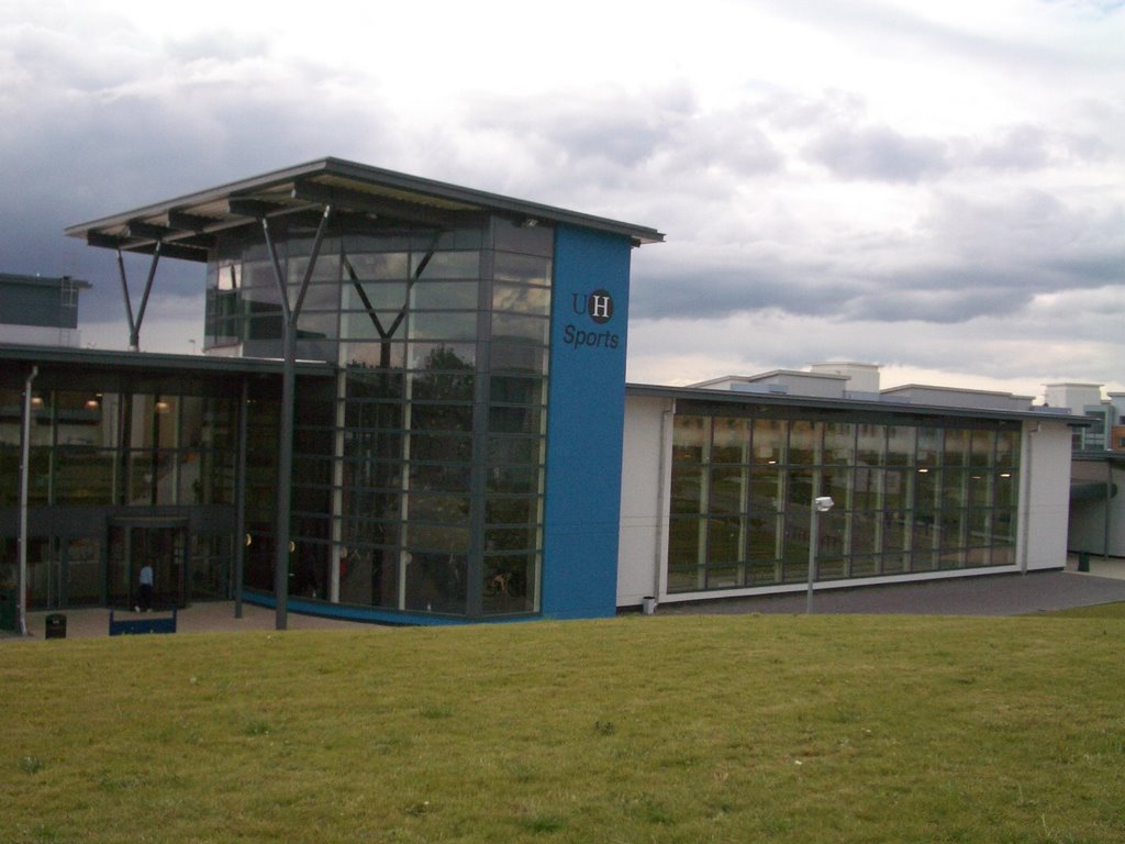 Sports centre in De Havilland campus, University of Hertfordshire, Хатфилд