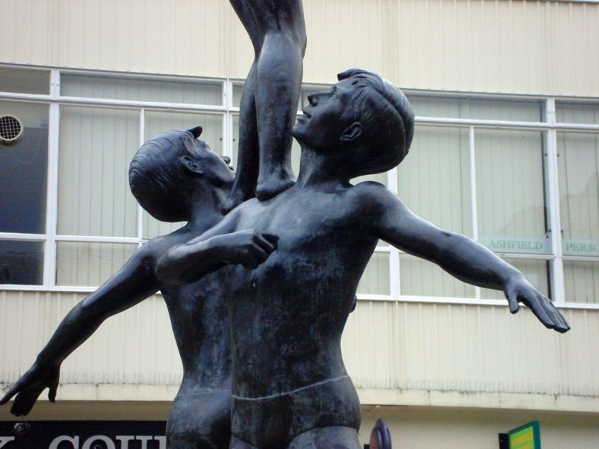 Children Sculpture (detail), Хемел-Хемпстед