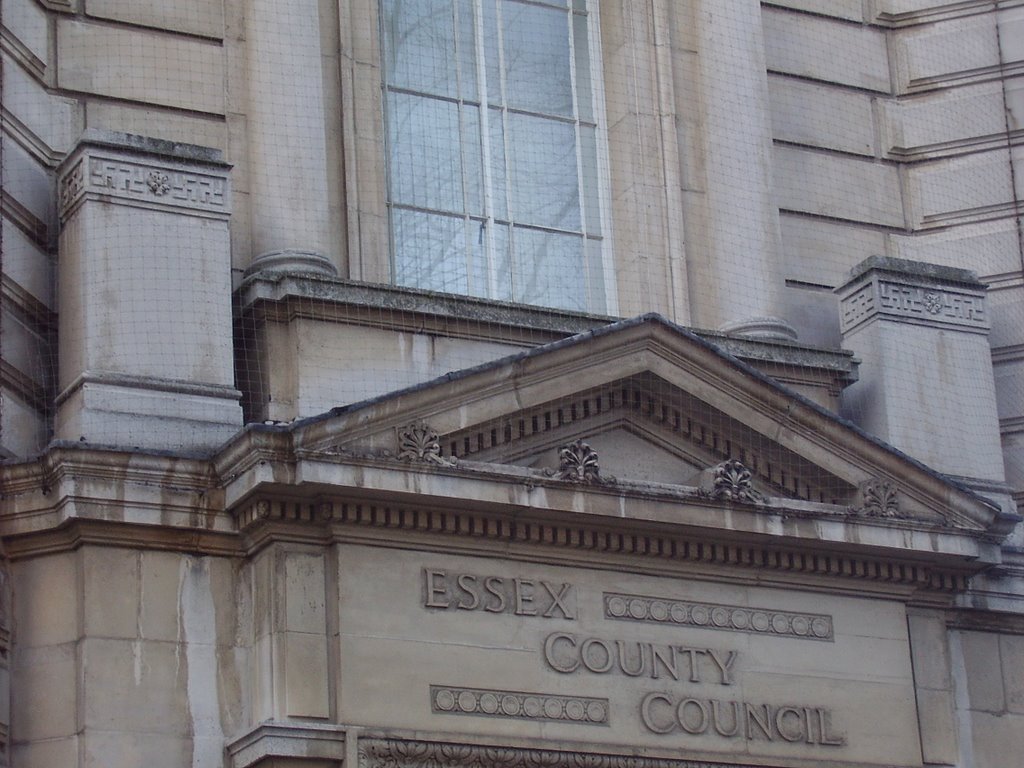 Nazi Swastikas above an ENGLISH council building!, Челмсфорд