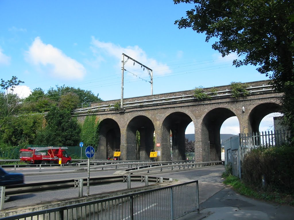 Railway bridge over A138/A1060, Челмсфорд