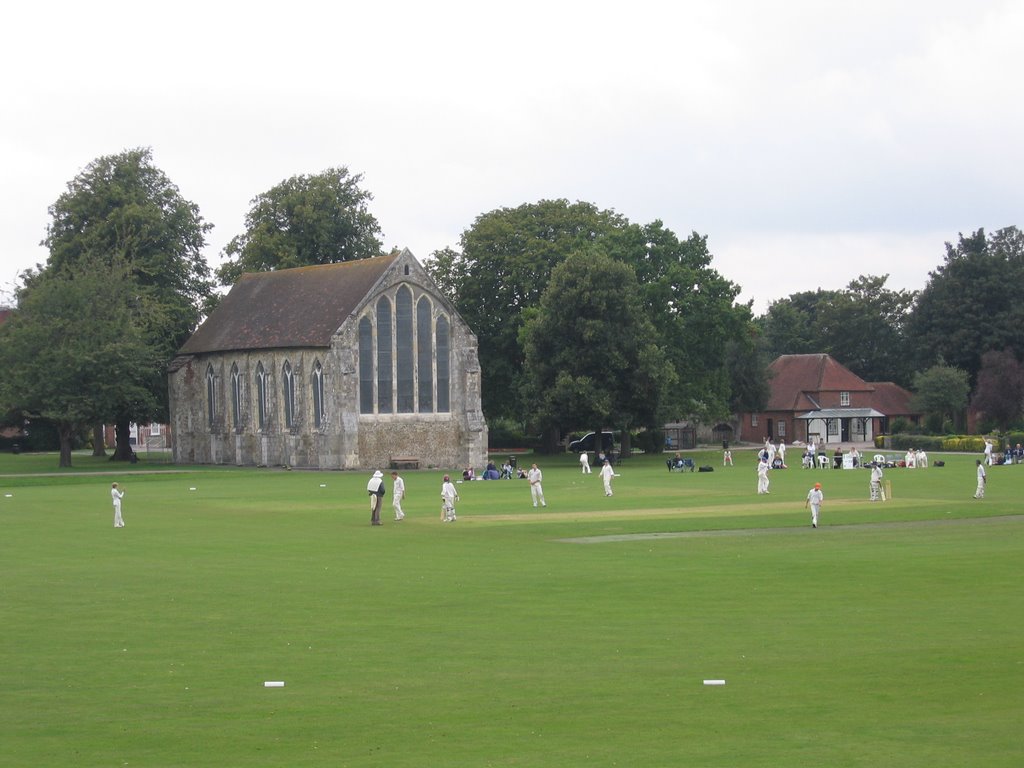 Priory Park, Chichester, Чичестер