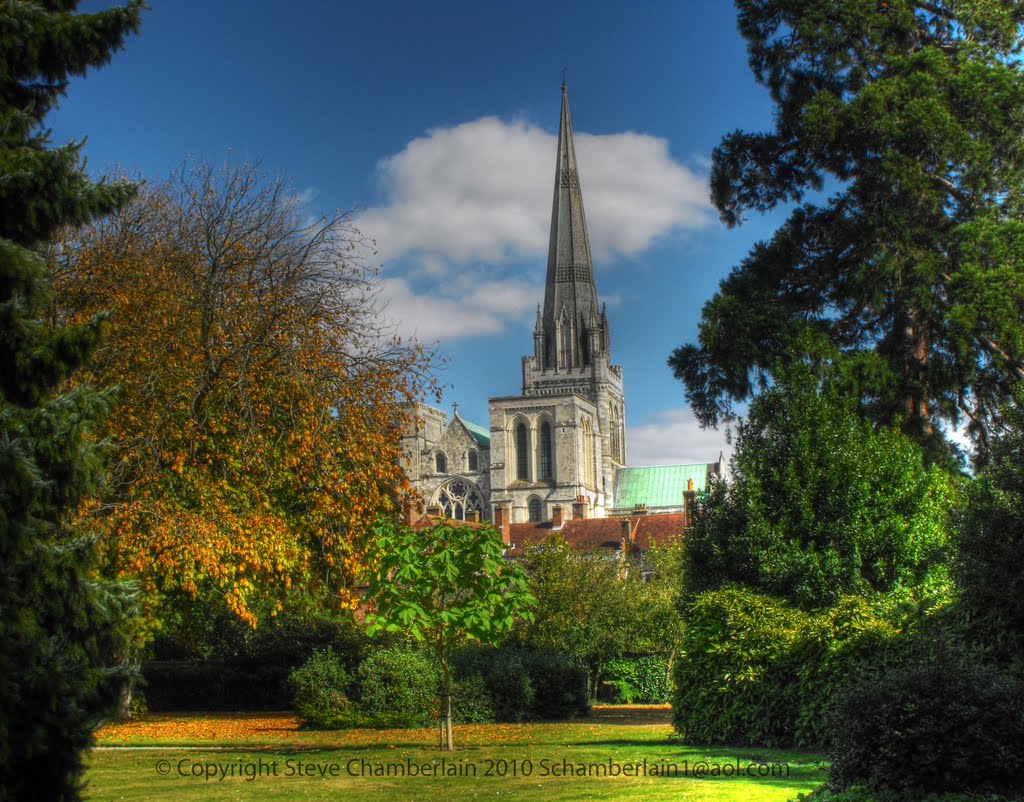 Chichester Cathedral from Bishops Garden, Чичестер