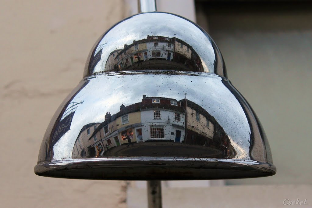 Város a lámpában (Town in the Lamp), Чичестер