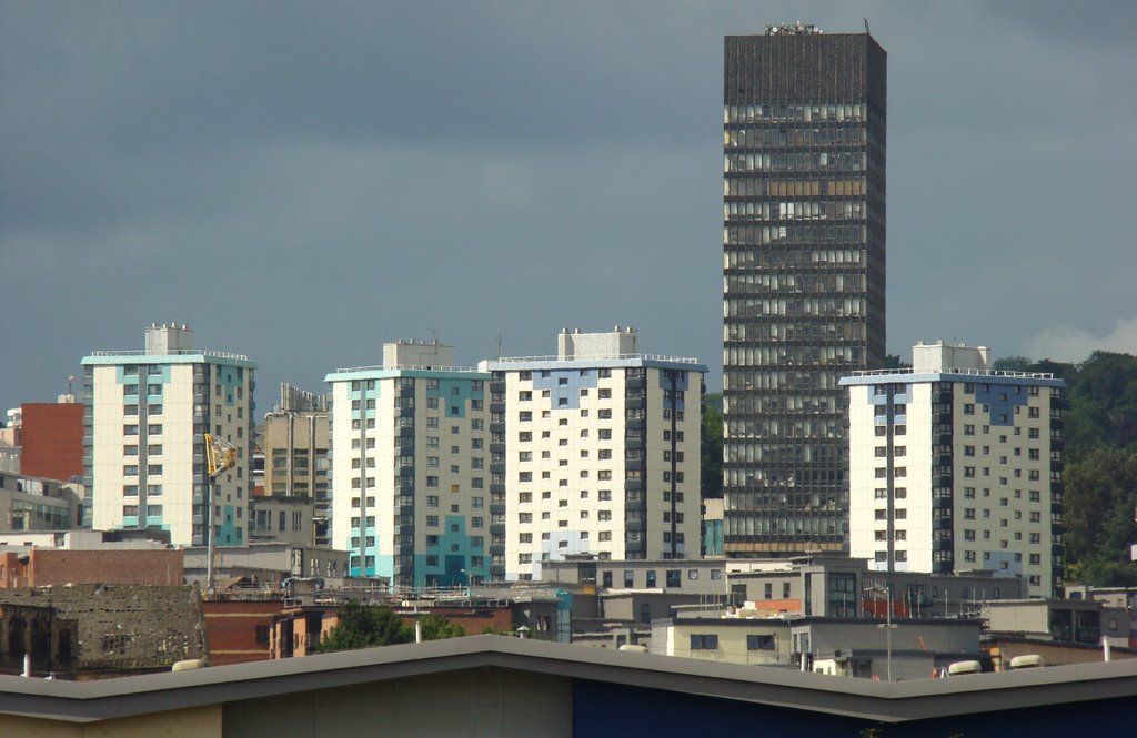 Netherthorpe high rise and University of Sheffield Arts Tower from the Wicker Arches, Sheffield S3/S10, Шеффилд
