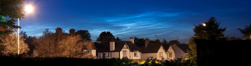 Noctilucent clouds observed from Broughshane Road, Ballymena, Баллимена