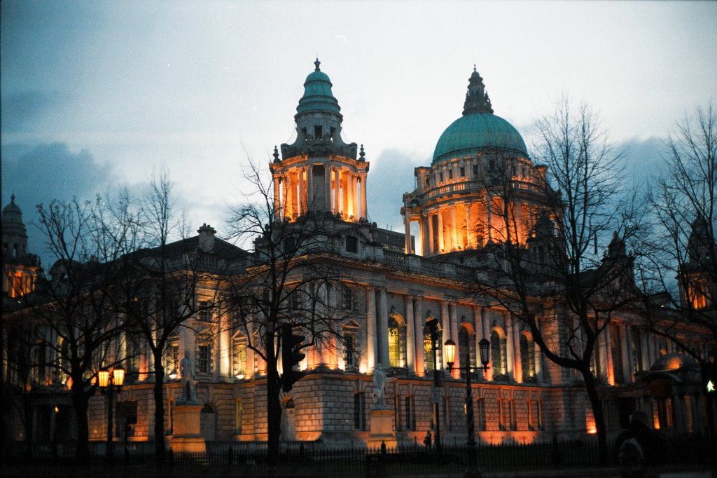 Belfast City Hall at night, Белфаст
