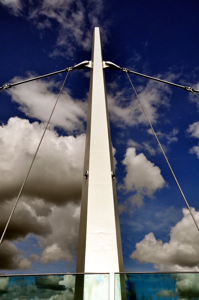 Northern Ireland. Derry~Londonderry. One Column of the swinging Peace Bridge.., Лондондерри