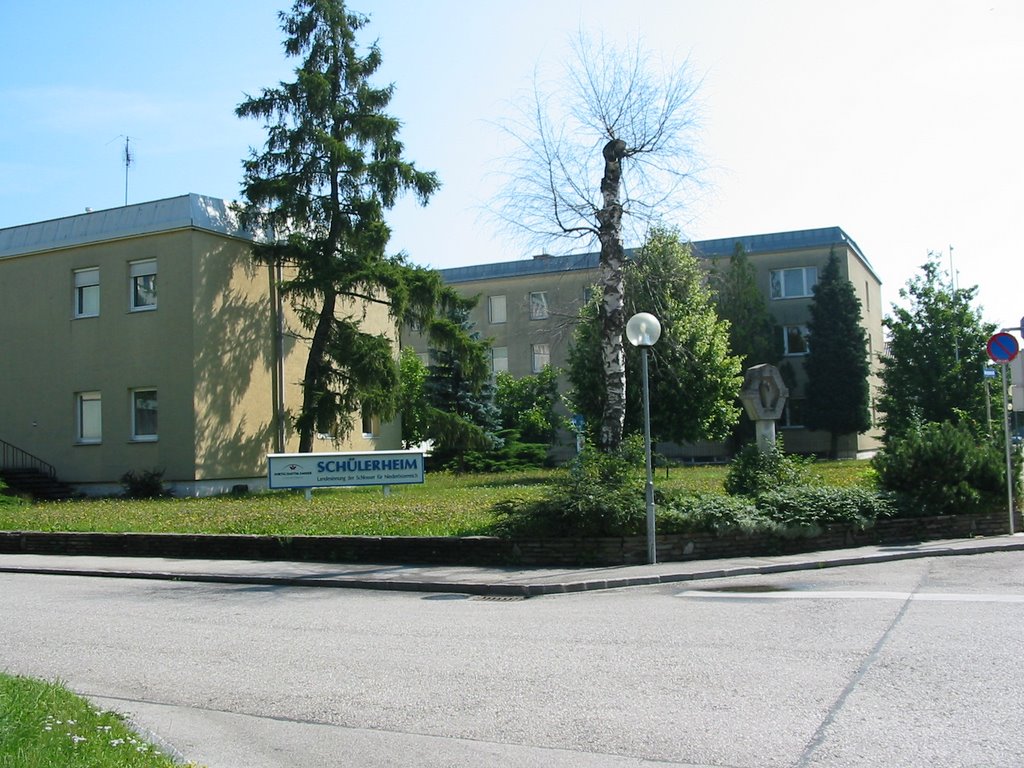 Schülerheim der Landesberufsschule Amstetten, Амштеттен