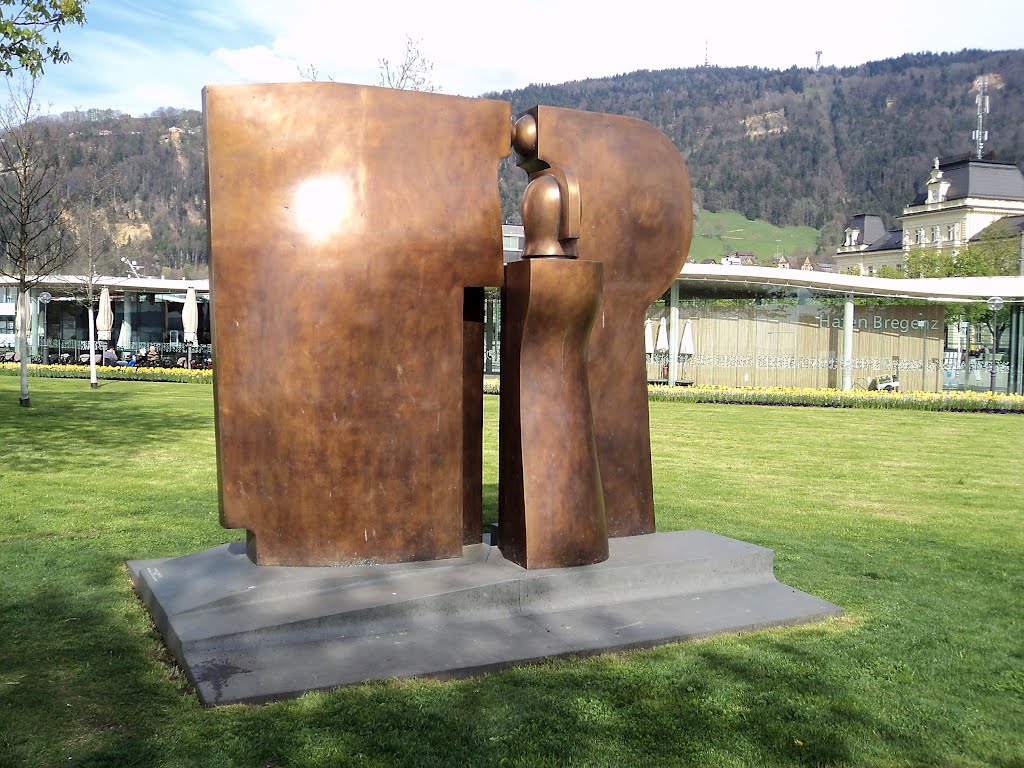 Escultura em Bronze de Herbert Albrecht em Bregenz, Брегенц