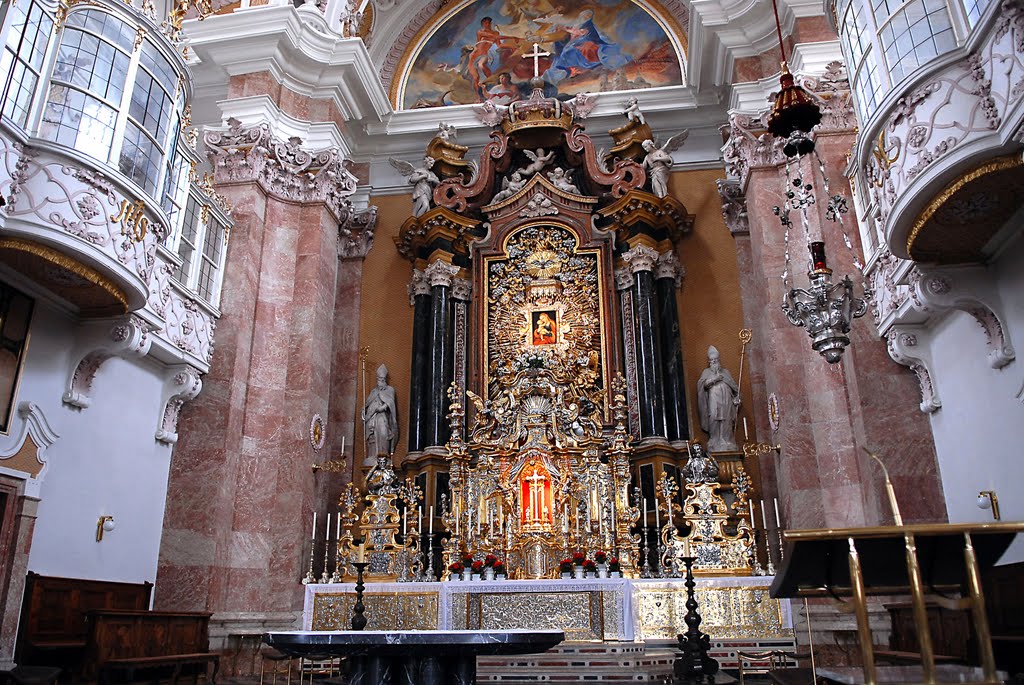 Innsbruck.  Dom St. Jacob.  Altar., Инсбрук