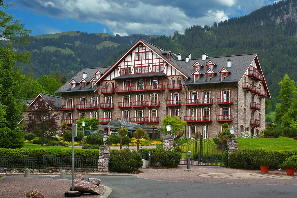 A magnificent Tyrolean hotel, Кицбюэль
