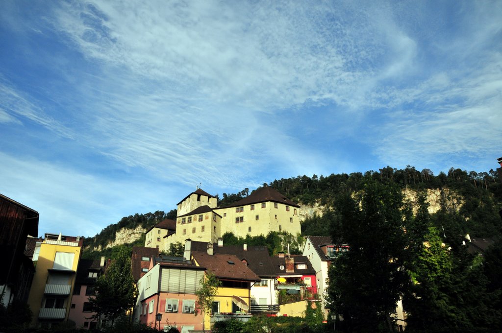 Feldkirch, die Schattenburg im Abendrot, Фельдкирх