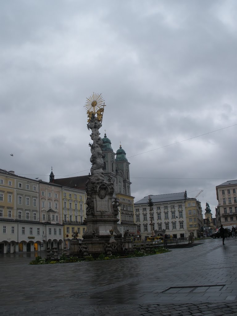 Linz (Austria). Columna de la Santísima Trinidad - Dreifaltigkeitssäule - Hauptplatz, Линц