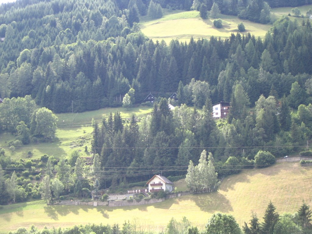 Ferienhäuser am Hang bei Patergassen, Виллач
