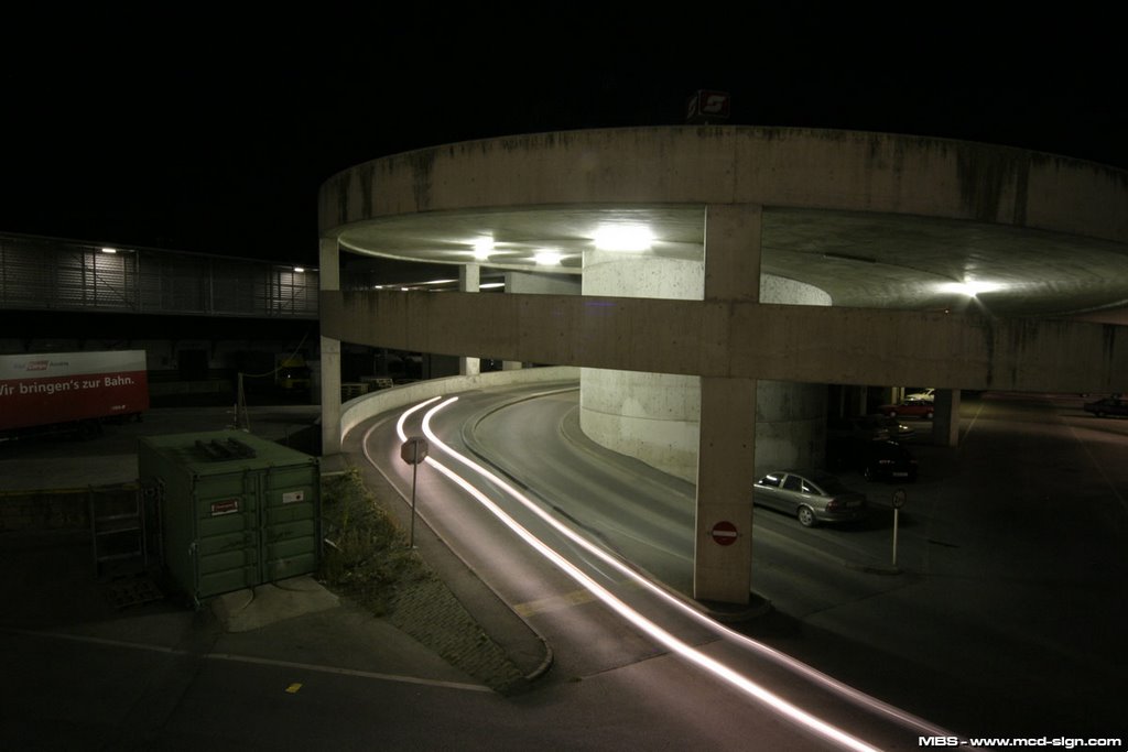 car park at night, Венер-Нойштадт