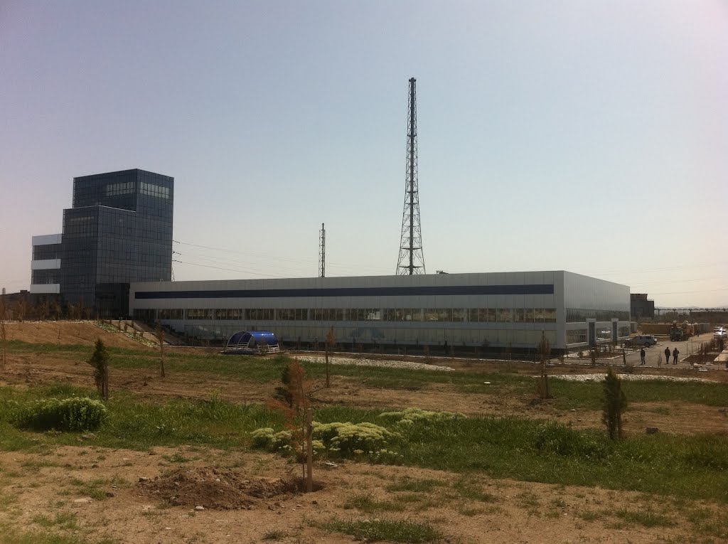Alternative Energy, Azerbaijan: AZGUNTEX - solar panel manufacture plant by ABEMDA, Сумгаит