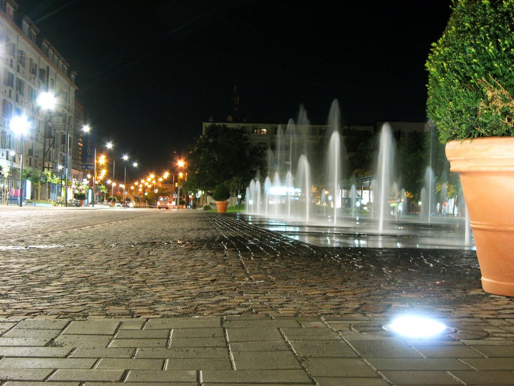 Sétáló-utca este, Сольнок