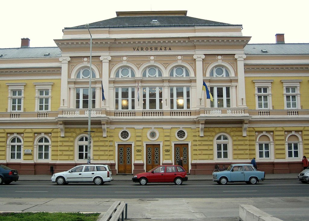 City Hall, Сольнок