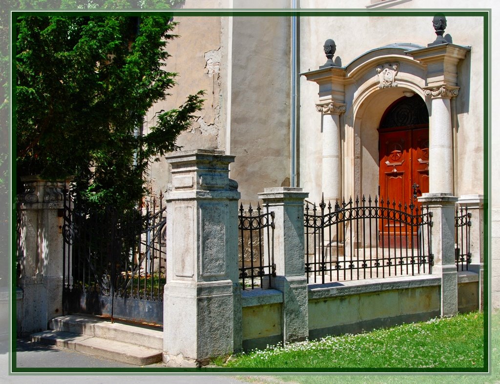 Kecskemét, református templom oldal bejárat, Кечкемет