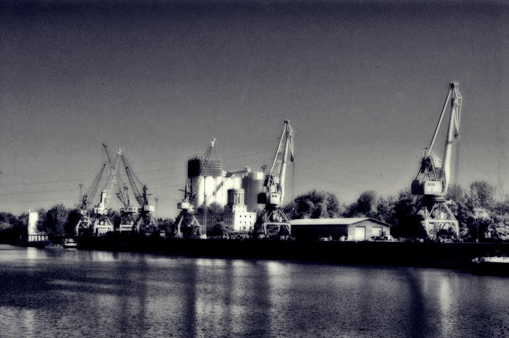 Dunai kikötő, Дунауйварош