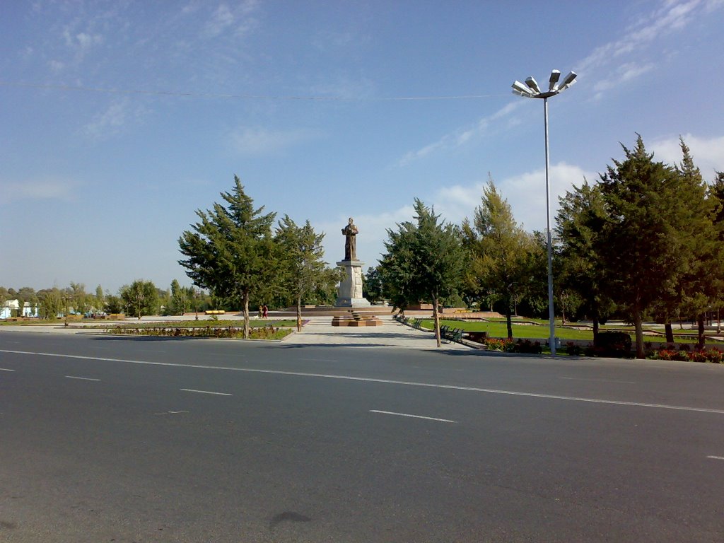 Abuabdullo Rudaki monument - Памятник Абуабдулло Рудаки, Худжанд