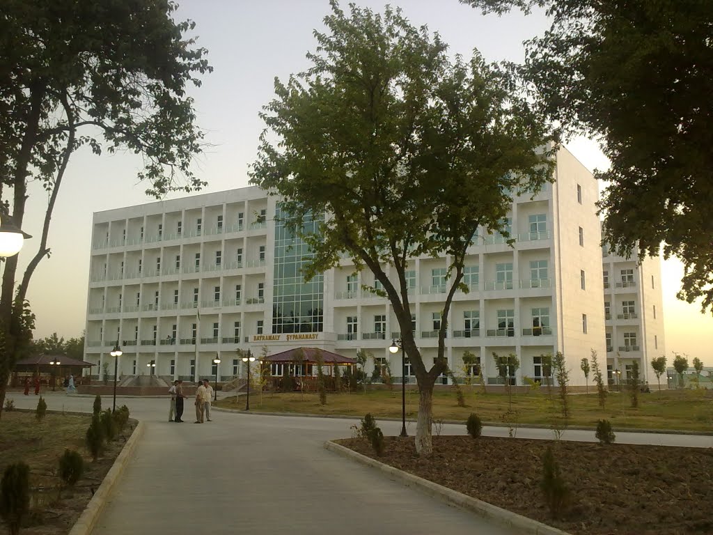 new bilding in sanitarium Saparmurat Turkmenbashi. Новое здание в санатории Туркменбаши, Байрам-Али