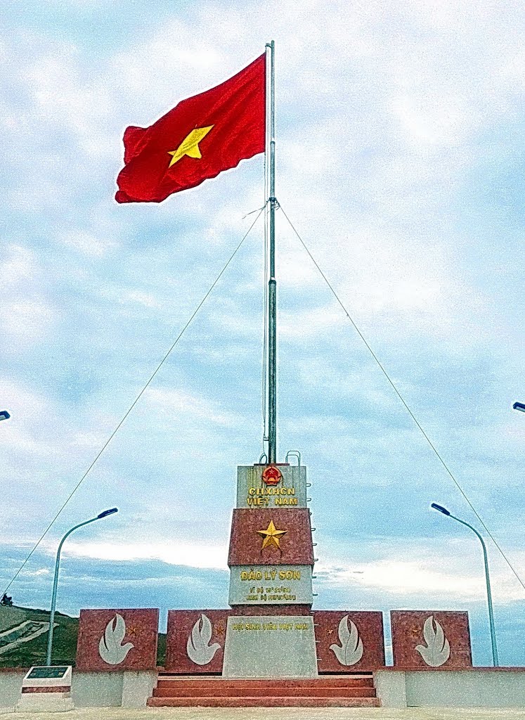 Cột cờ chủ quyền Đảo Lý Sơn (Hội Sinh viên VN, khánh thành 26/12/2013) - Identify Vietnams sovereignty on this island, Кан-То