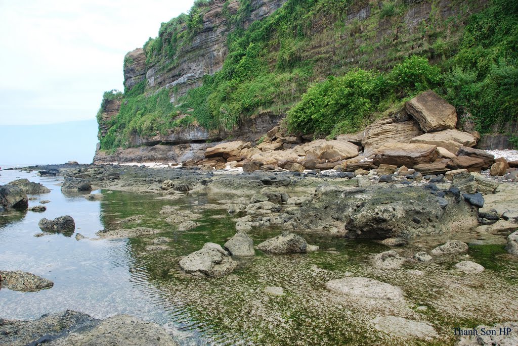 Đống đổ lở do trọng lực ở bờ biển Lý Sơn, Кан-То