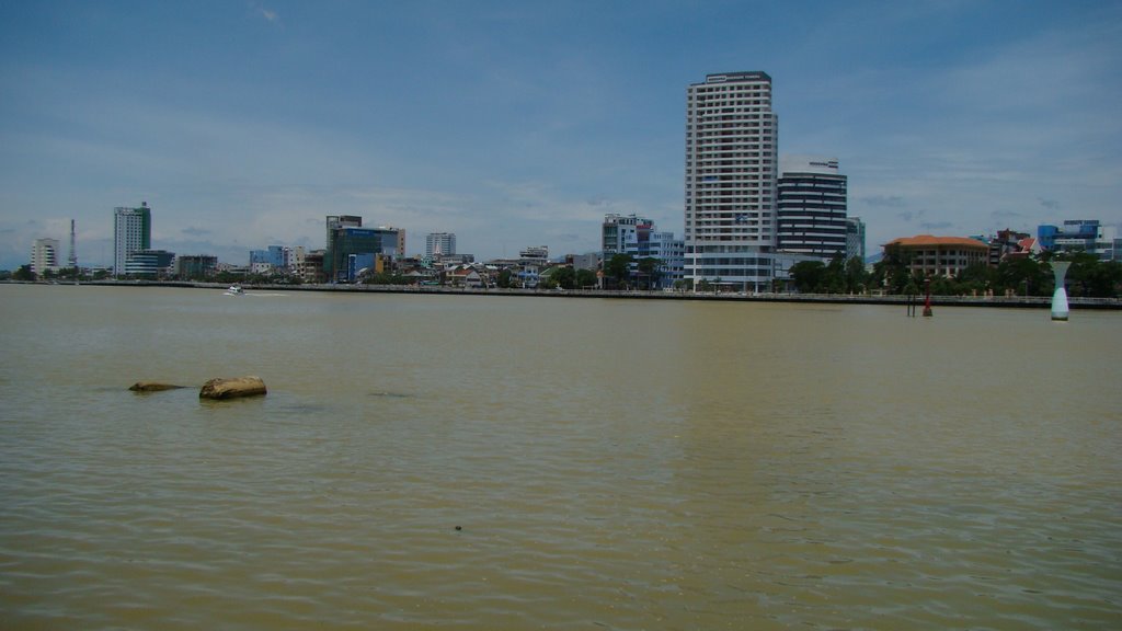 Đà Nẵng bên bờ Sông Hàn, Дананг