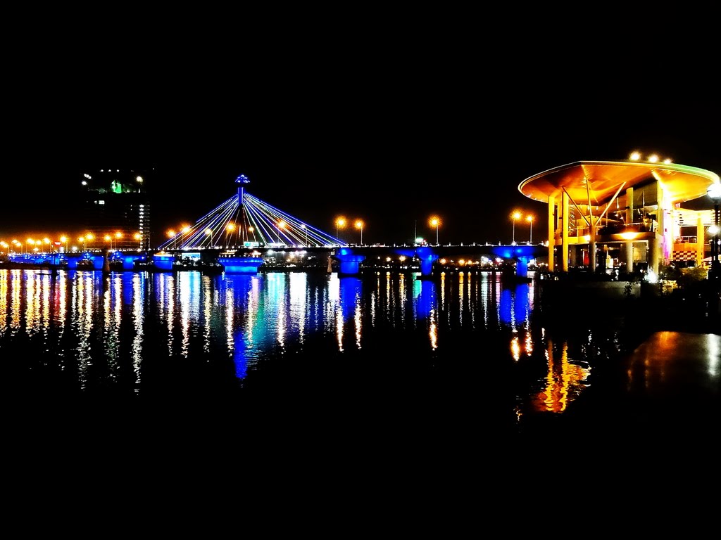 Đêm Sông Hàn - night on the Han River, Дананг