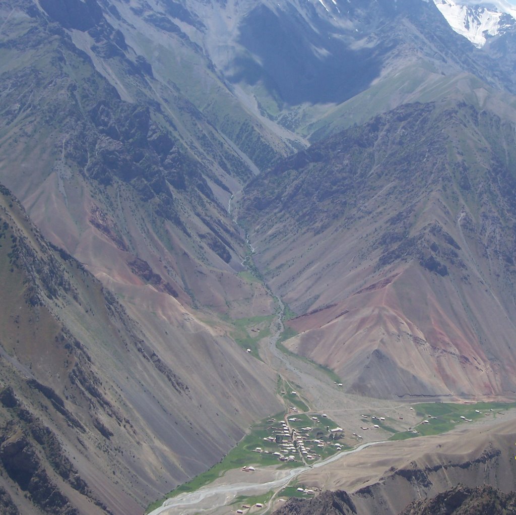 Turpa pass, ascent, view to Kyzyl-Chara village, Алтынкуль