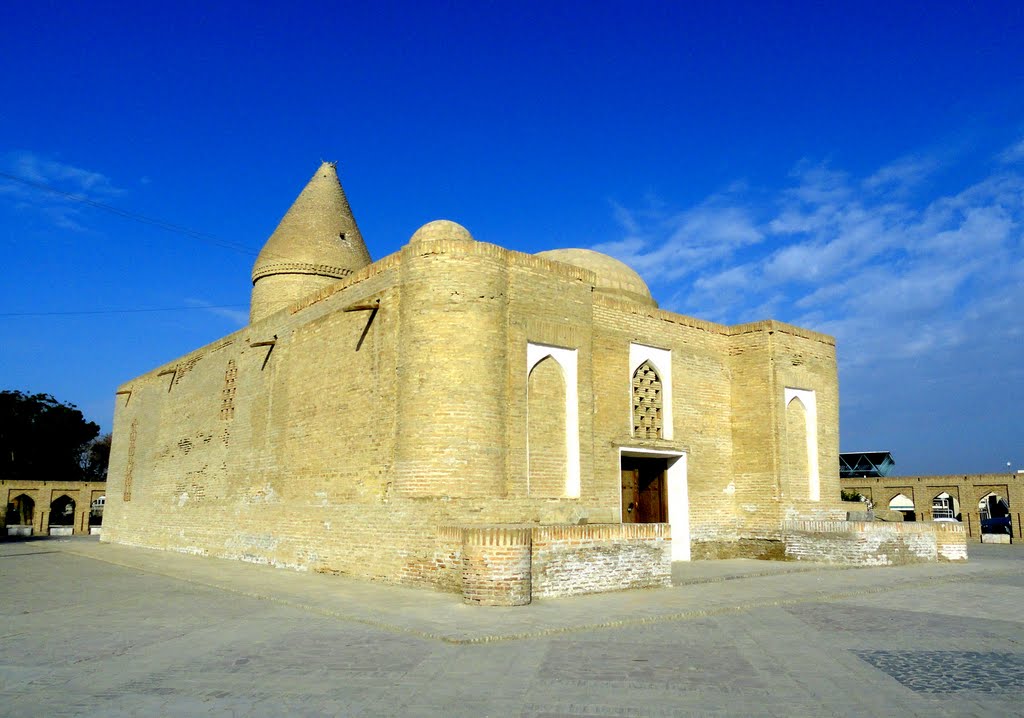 Chashma-i Ayub Mausoleum (Bukhara, Uzbekistan), Бухара