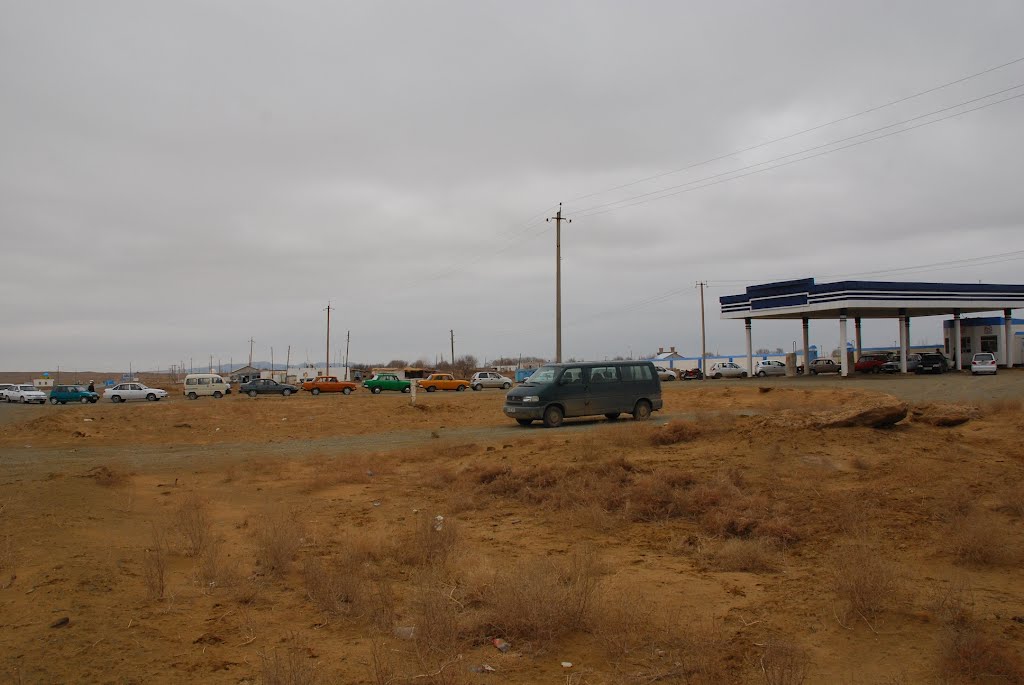 gasolin station on the road, Каракуль