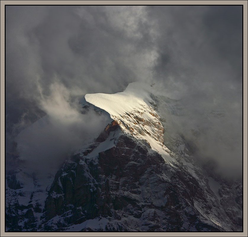 Mountain Bodhona (5138 m), Заамин