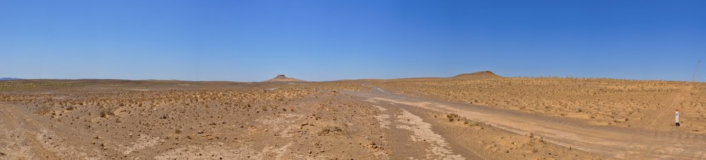 The Zoroastrian Towers of Silence outside Nukus in Karakum Desert  in Uzbekistan., Мангит