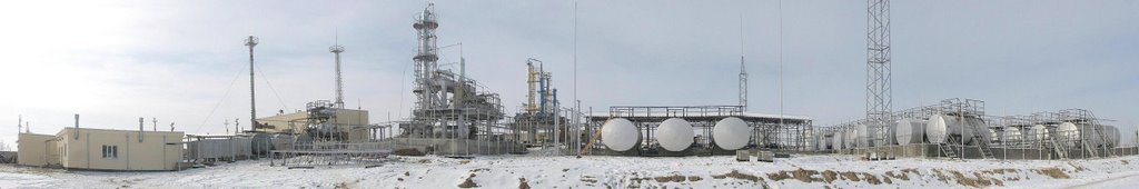 Oil refining factory. City Hodzhely, Тахтакупыр