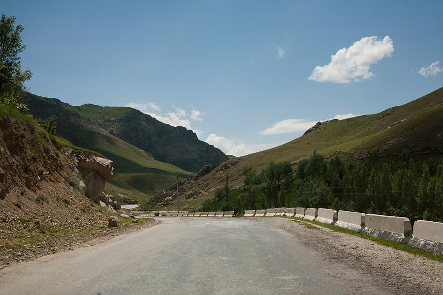 Road on Termez, Гузар